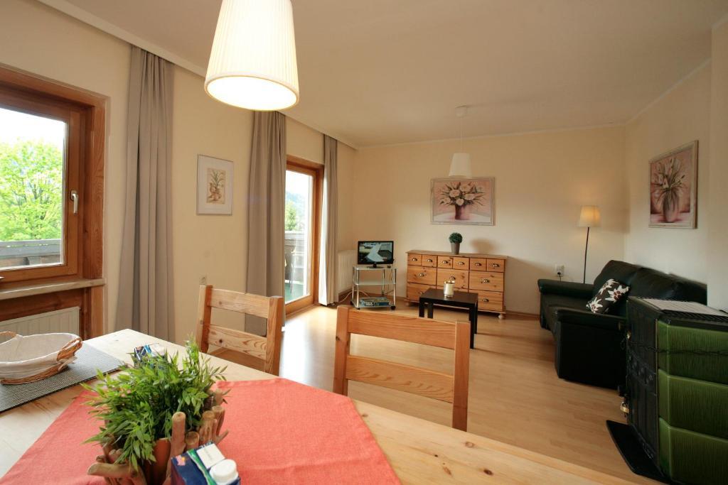 Edelweiss Am See Zell am See Room photo