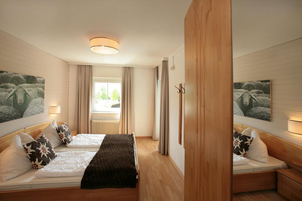 Edelweiss Am See Zell am See Room photo